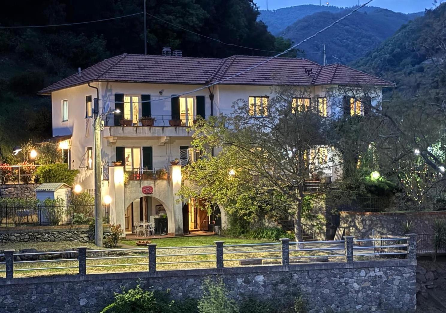 La Casa Sul Fiume Apartamento Albisola Superiore Exterior foto